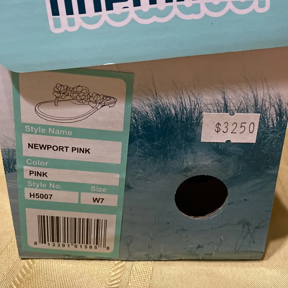 Tidewater pink flip flop, new - Picture 11 of 11